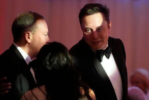 Auch Tech-Milliardär Elon Musk, für den Trump eine externe Berater-Rolle vorgesehen hat, war dabei., © Alex Brandon/AP