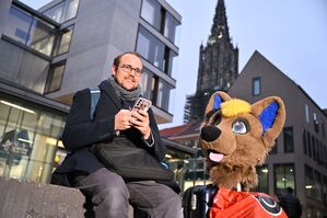 Im echten Leben ist Patrik Schleehuber IT-Spezialist bei einer Tageszeitung. (Archivbild), © Felix Kästle/dpa