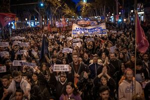 In Städten wie Barcelona sind auch Touristenunterkünfte Teil des Problems., © Emilio Morenatti/AP