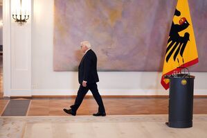 Bundespräsident Steinmeier hat die Auflösung des Bundestags bekannt gegeben., © Sören Stache/dpa