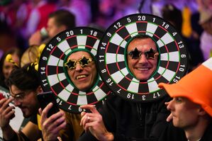 Begeisterung im Ally Pally von London., © Alberto Pezzali/AP/dpa