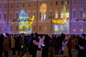 Landesweit verfolgen Menschen an Silvester die Neujahrsrede des russischen Präsidenten (Archivbild)., © Dmitri Lovetsky/AP