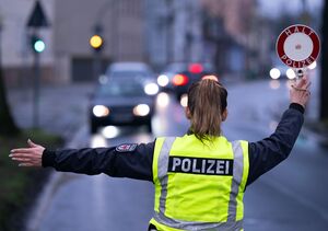 Hart aber gerecht: Punkte in Flensburg sollen für mehr Sicherheit im Straßenverkehr sorgen. (Archivbild), © Soeren Stache/dpa