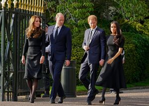 Galten einst als Traum-Quartett: Kate und William mit Harry und Meghan. (Archivbild), © Martin Meissner/AP/dpa