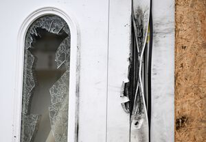 Spurensuche nach Todesschüssen in Bad Friedrichshall. , © Bernd Weißbrod/dpa