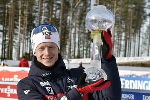 Johannes Thingnes Bö gewann bisher fünfmal den Gesamtweltcup. , © Jussi Nukari/Lehtikuva/dpa