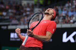 Zverev jubelt über den Viertelfinaleinzug, © Joel Carrett/AAP/dpa