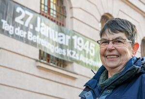 Die Berlinerin Jutta Kayser sorgt sich, dass es wieder so kommen könnte wie 1933., © Jens Kalaene/dpa