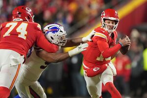 Patrick Mahomes hat die Kansas City Chiefs erneut in den Super Bowl geführt, © Charlie Riedel/AP/dpa