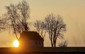 Tagsüber scheint an vielen Orten die Sonne., © Thomas Warnack/dpa