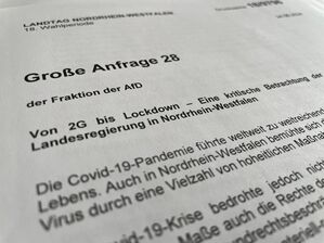 500 Fragen zur Corona-Pandemie: Die AfD-Opposition verlangt einen selbstkritischen Rückblick der nordrhein-westfälischen Landesregierung. (Archivbild), © Oliver Auster/dpa