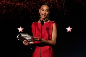 Zoe Saldana aus «Emilia Pérez» wurde beste Nebendarstellerin., © Chris Pizzello/Invision/AP/dpa