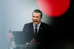 US-Verteidigungsminister Hegseth hat den Nato-Ambitionen Kiews eine Absage erteilt., © Omar Havana/AP/dpa