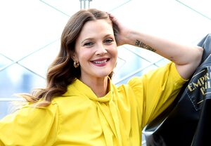 Drew Barrymore 2020 bei ihrer Talkshow «The Drew Barrymore Show» im Empire State Building., © Sonia Moskowitz/ZUMA Wire/dpa