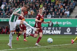 Fridjonsson erzielt das 1:0 für Münster., © Friso Gentsch/dpa